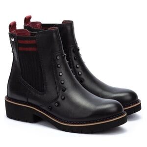 Pikolinos Vicar Black Leather Chelsea Boots